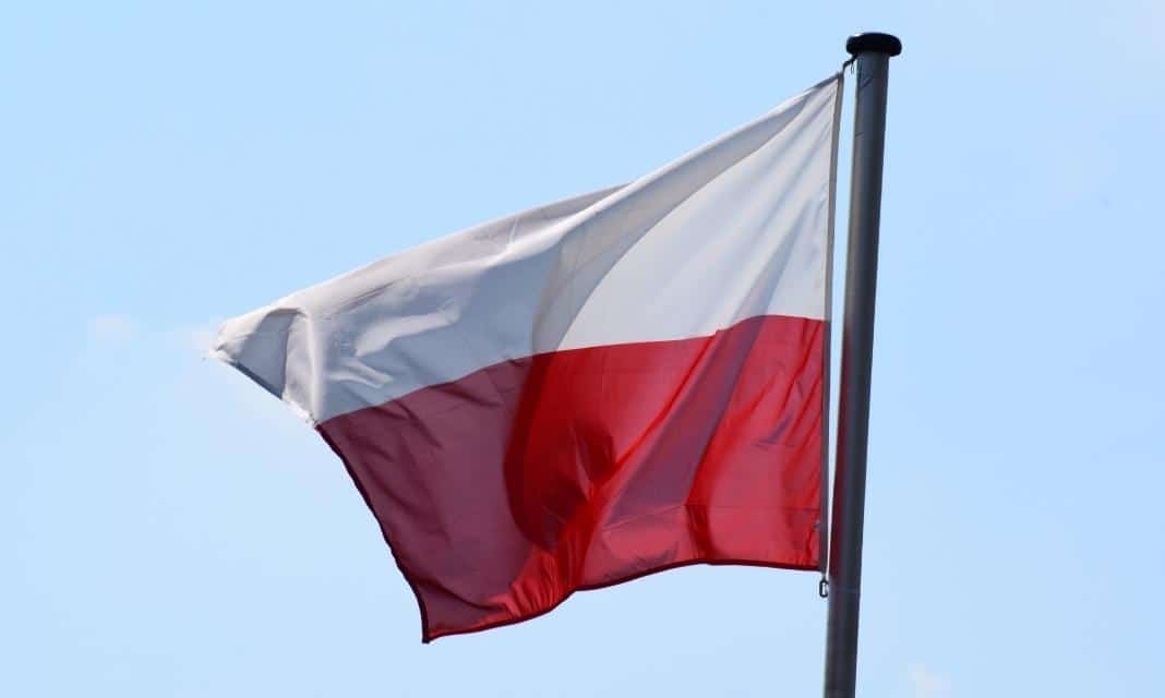 Dzień Flagi RP w Goleszowie – jak właściwie obchodzić to święto?